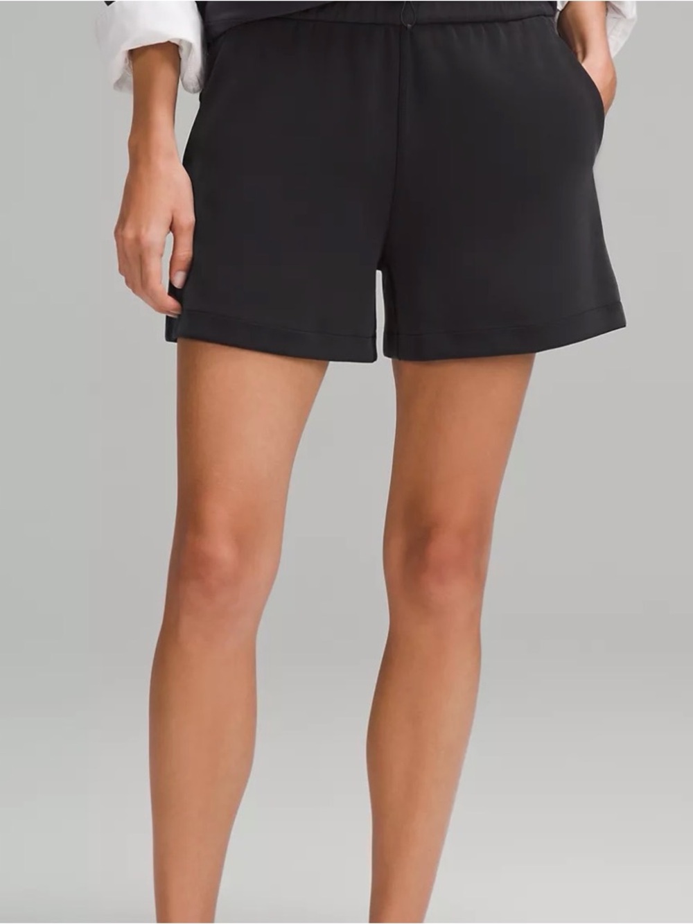 Lululemon Softstreme High rise short 4”